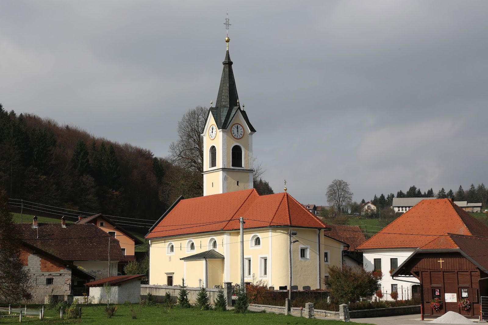 Župnijska cerkev sv. Lovrenca