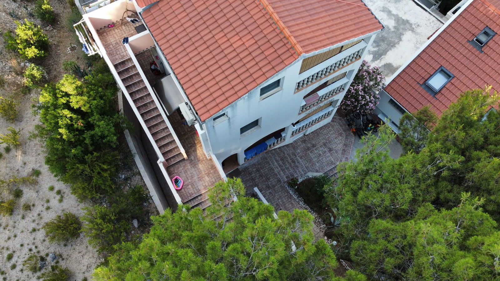 Apartmani Vila Una ***