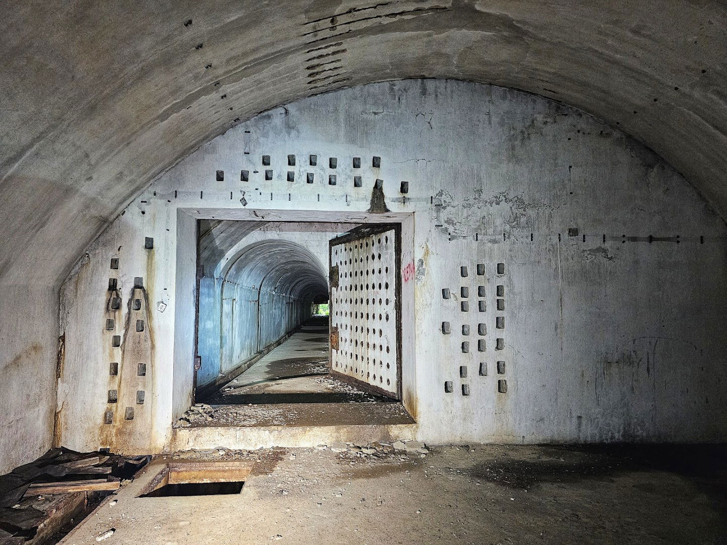Magarčevac underground military radio relay