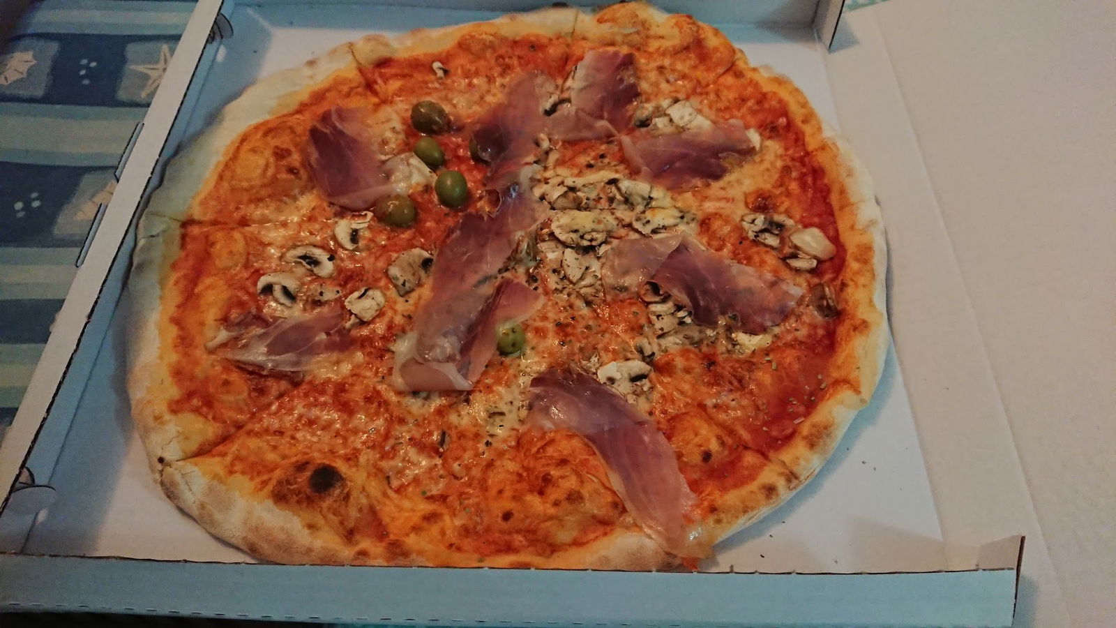 Saloon Pizza