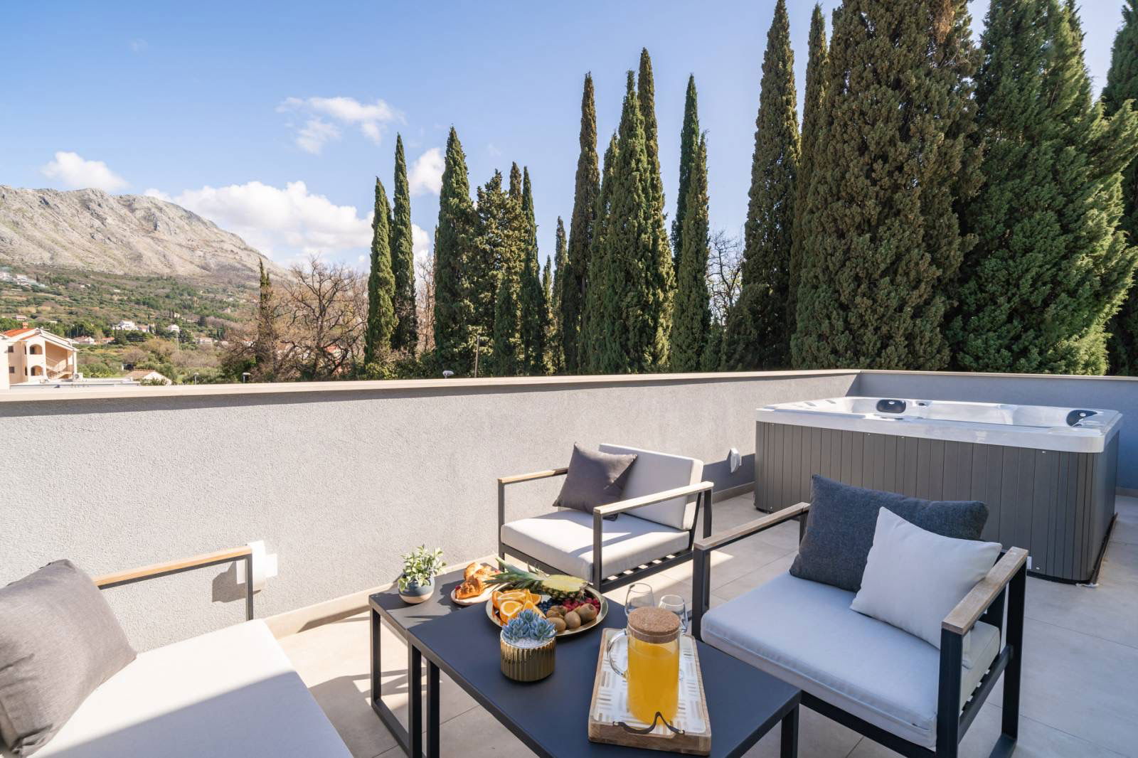 Luxury Villa Entrata