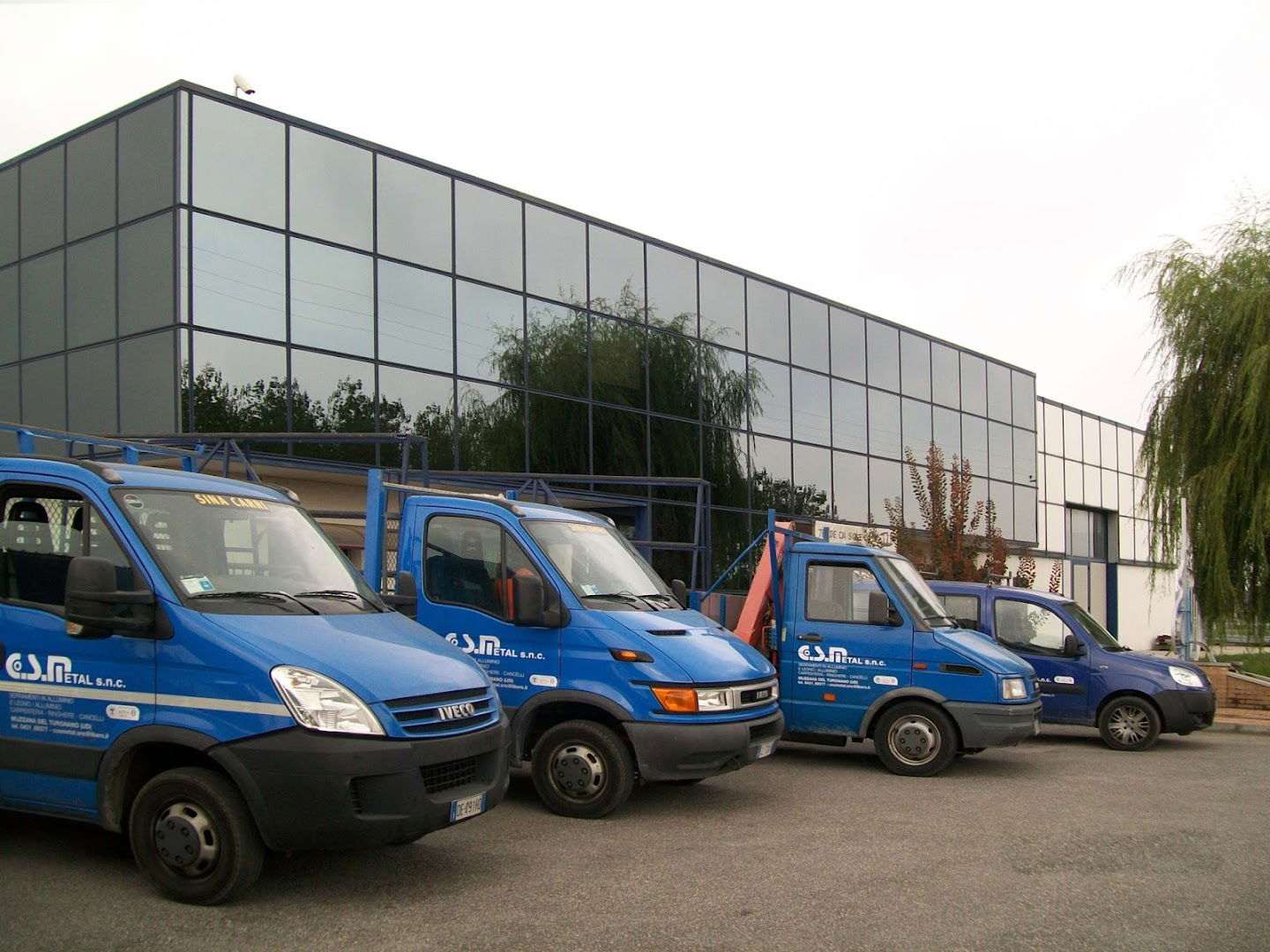 CO.S.METAL | Produzione di infissi in alluminio