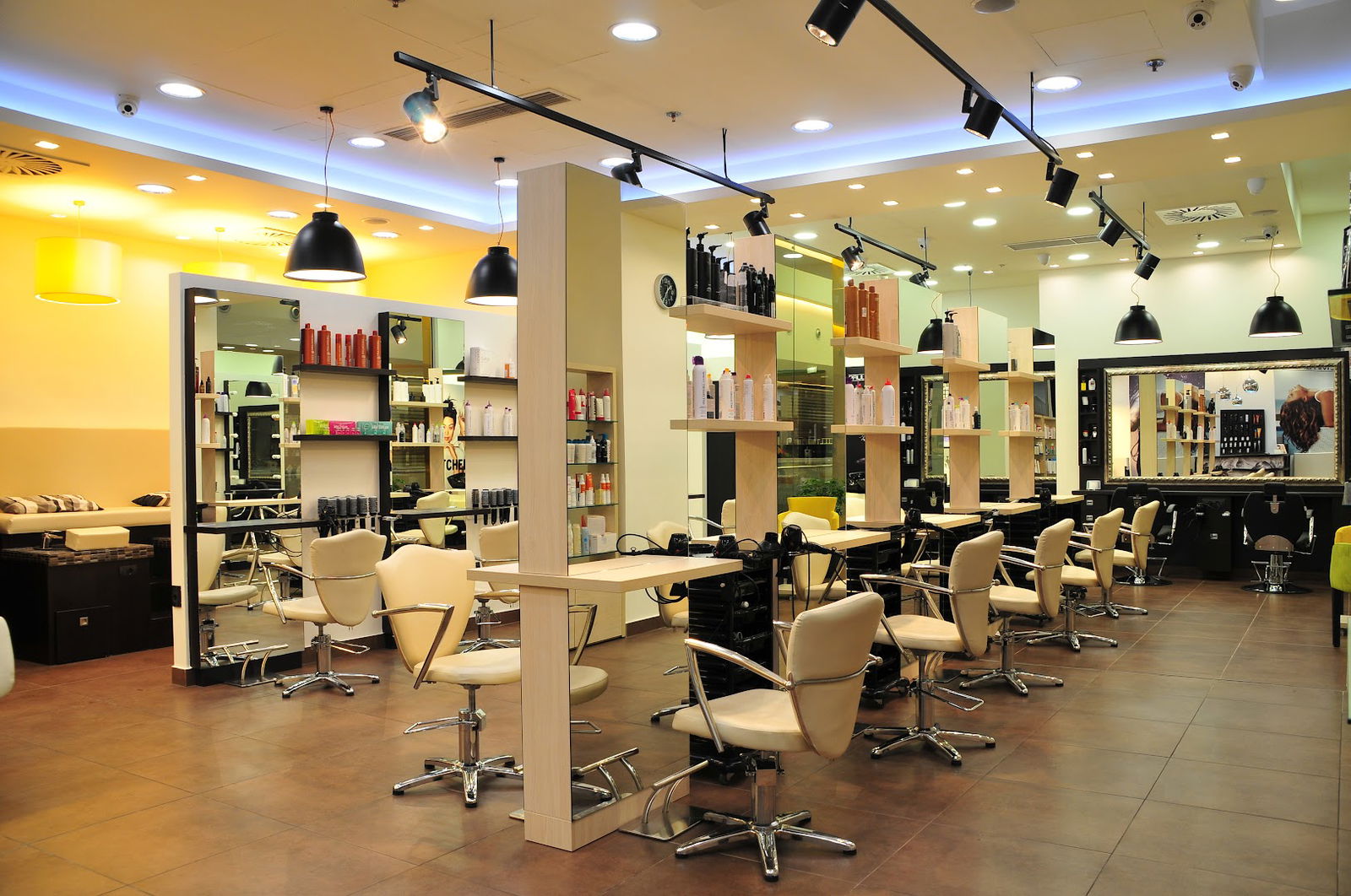 Фризерски салон ,,WIZARD"