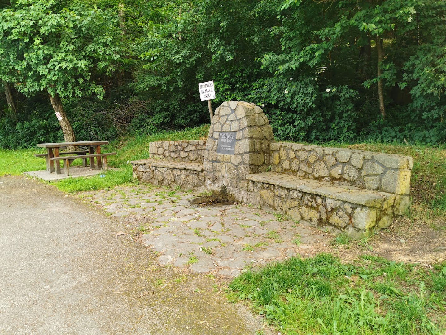 Odmorište Izvor Donja Motičina