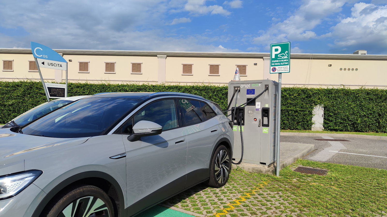 Enel X Way Charging Station