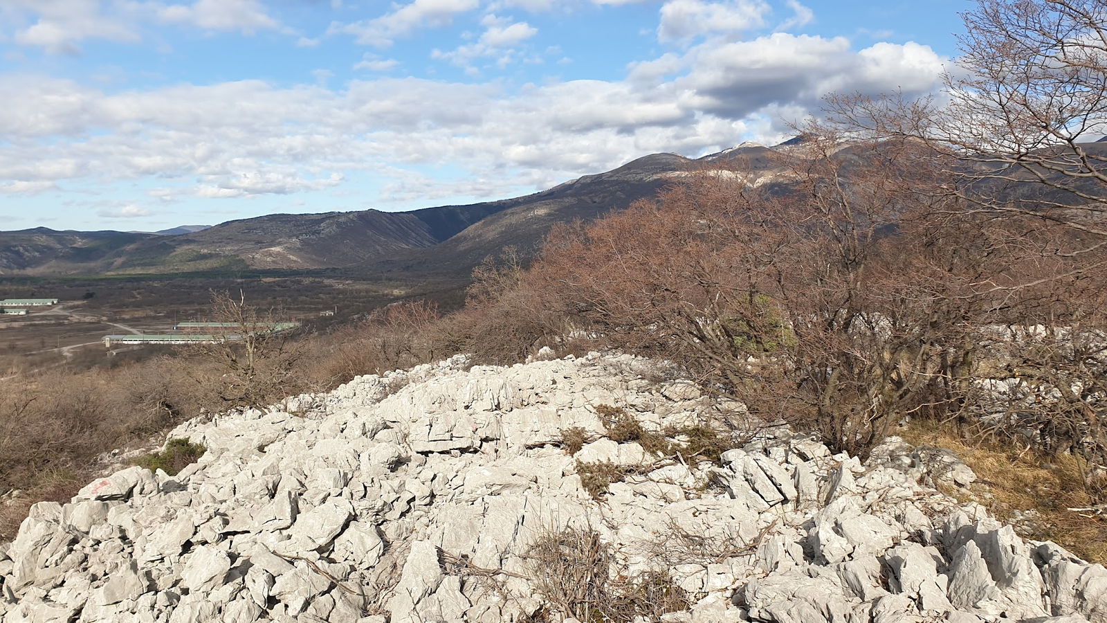 Položaji i vrh Krešac