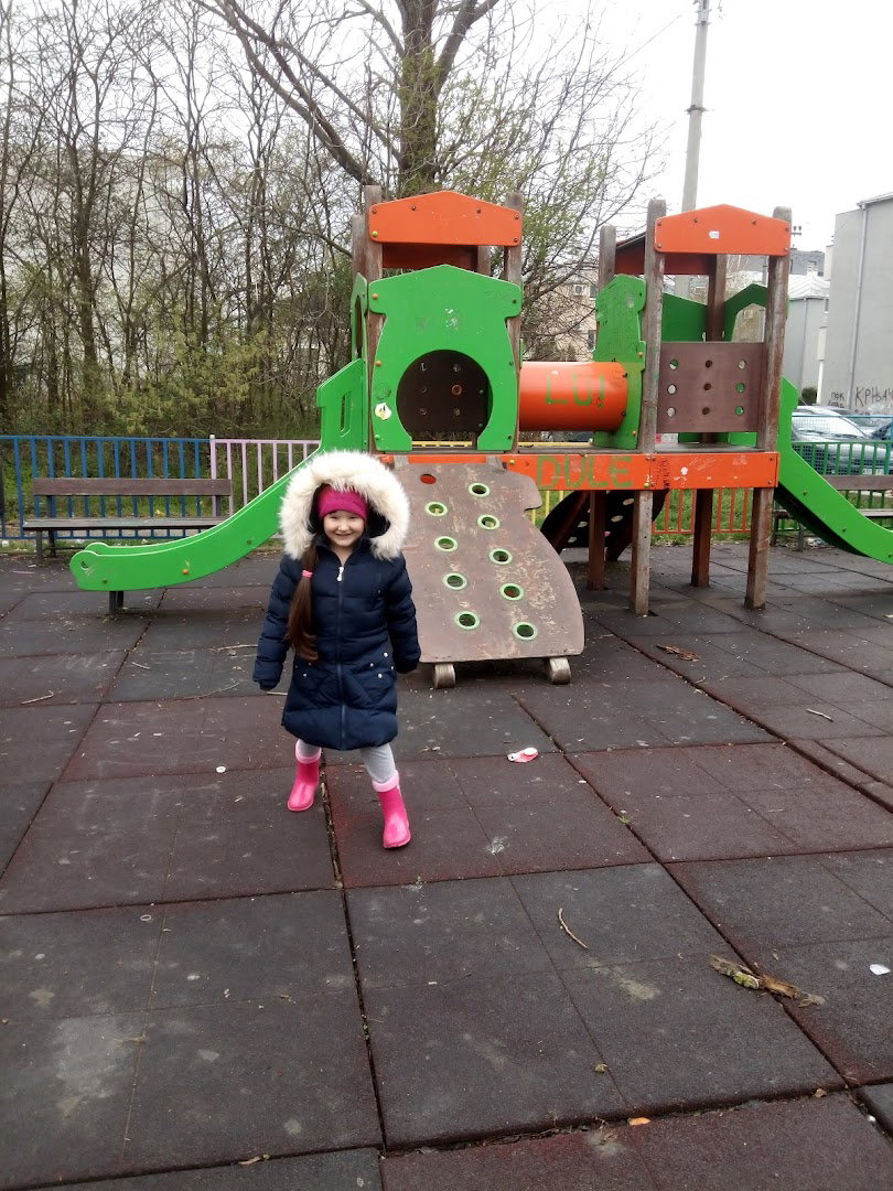 "Zaga Malivuk" Elementary school