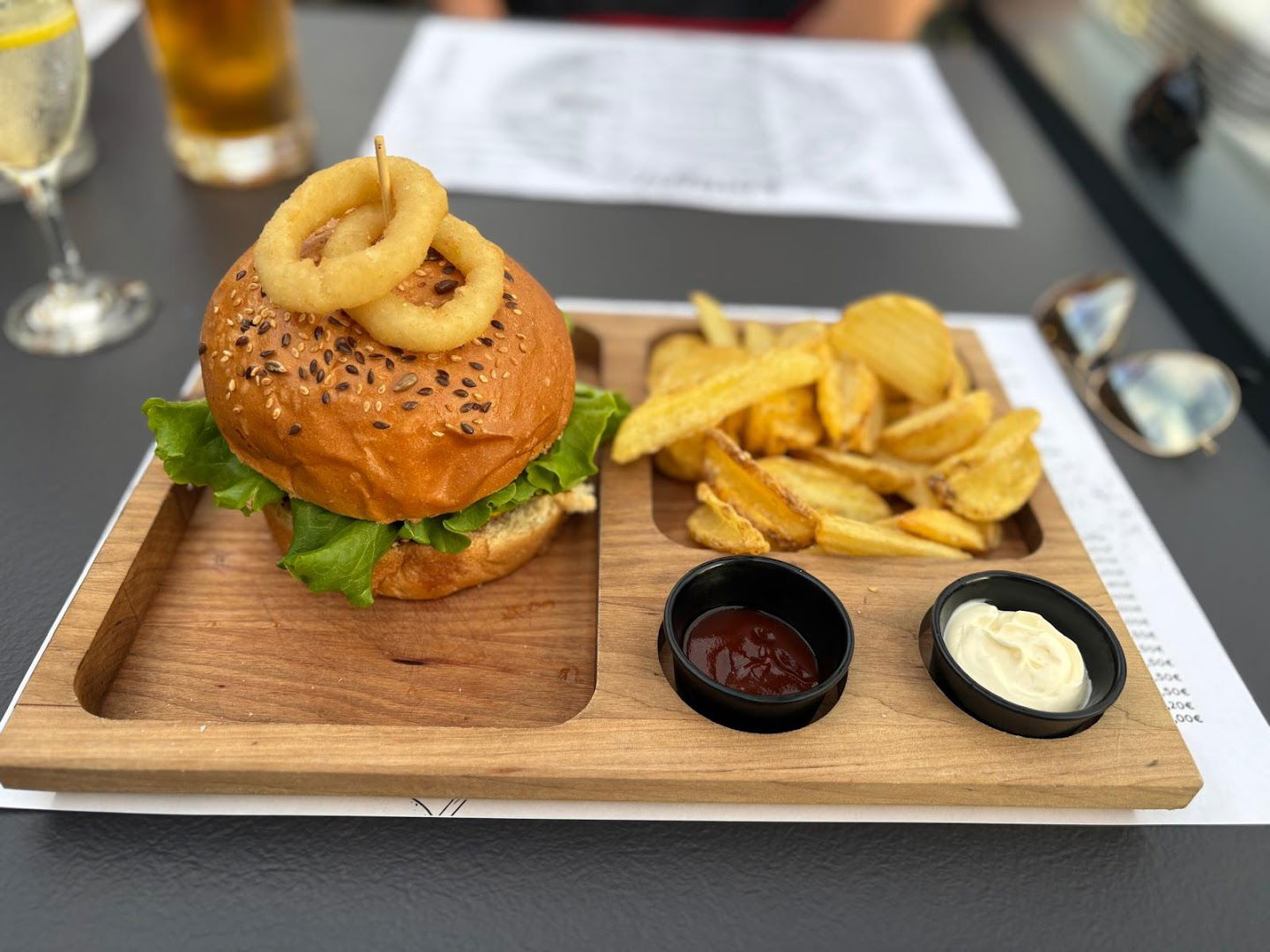 Pizza & burger bar No.92