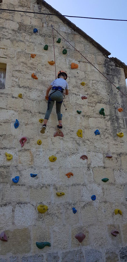 Izletiste Podastrana