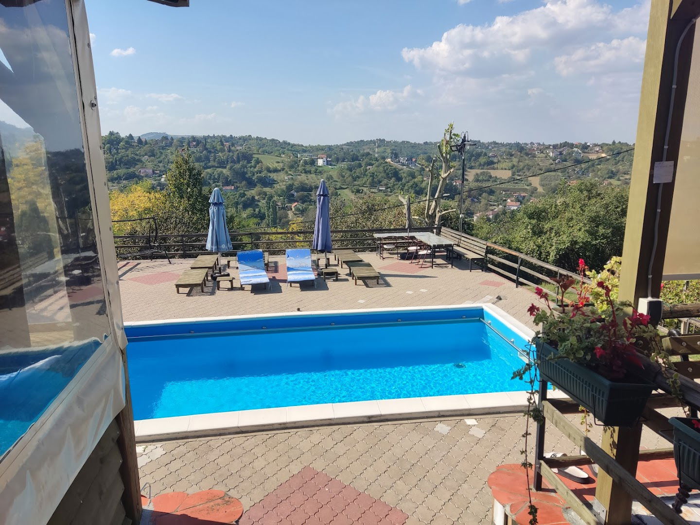 Čardak Stanišić - Sremska Kamenica