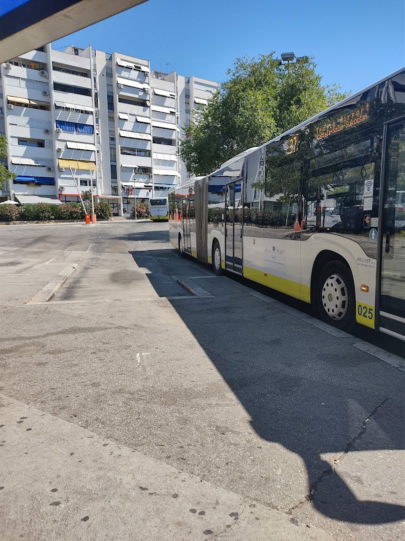 Bus station for Trogir, Split airport, Omis, Zagora
