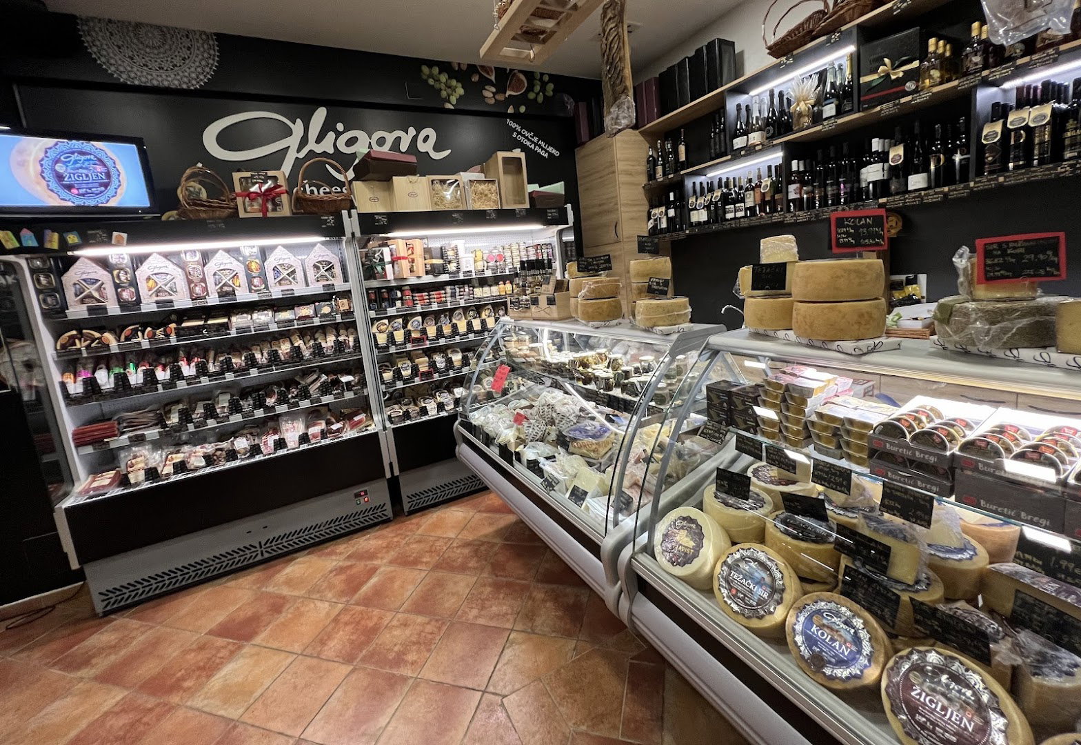 Gligora Cheese & Deli City Galleria