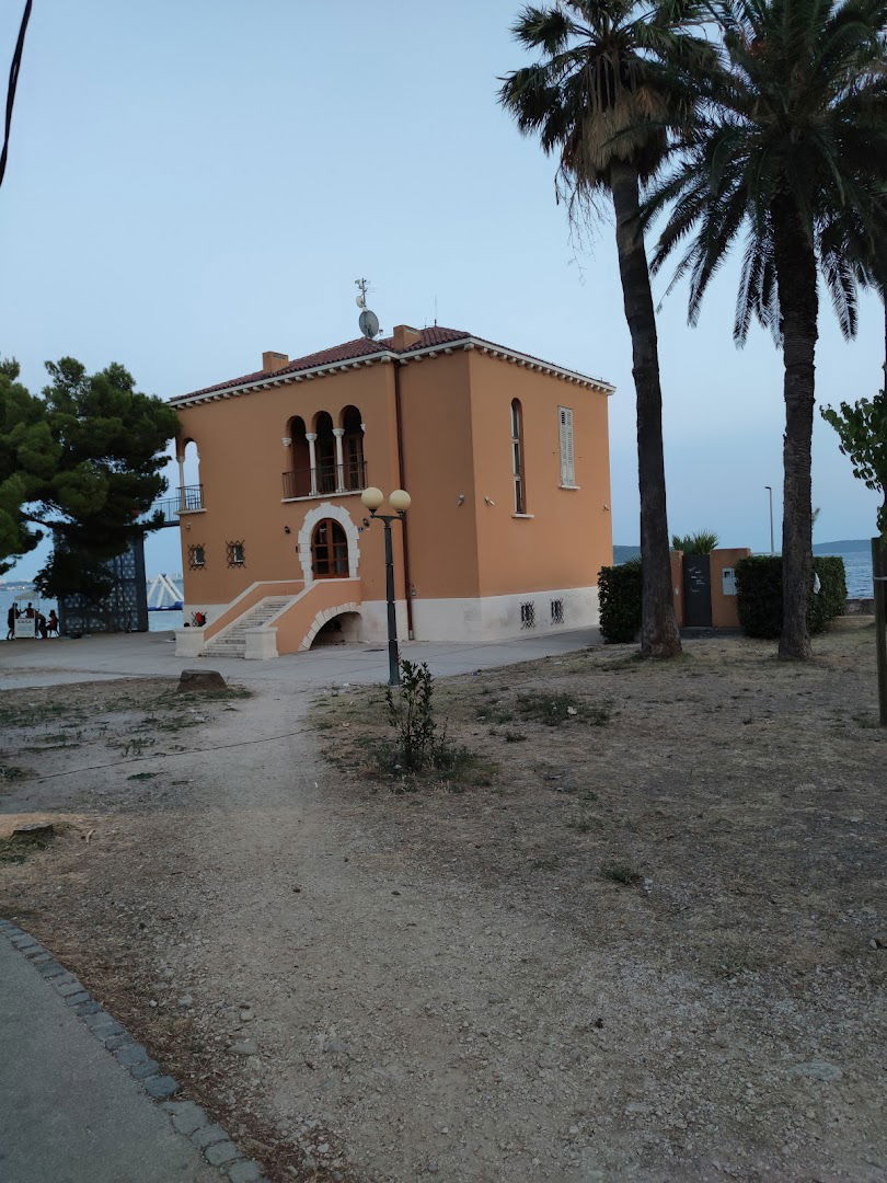 C2G Stand Up Paddling Tour & more SUP 2 adventure