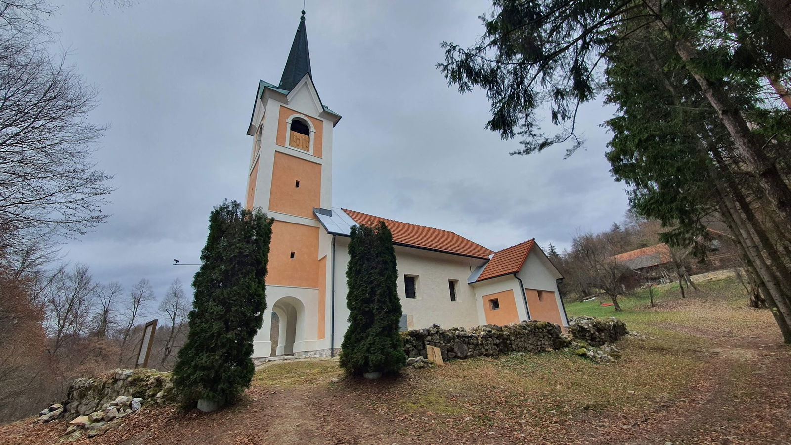 Cerkev sv. Miklavža, Brdo pri Ihanu