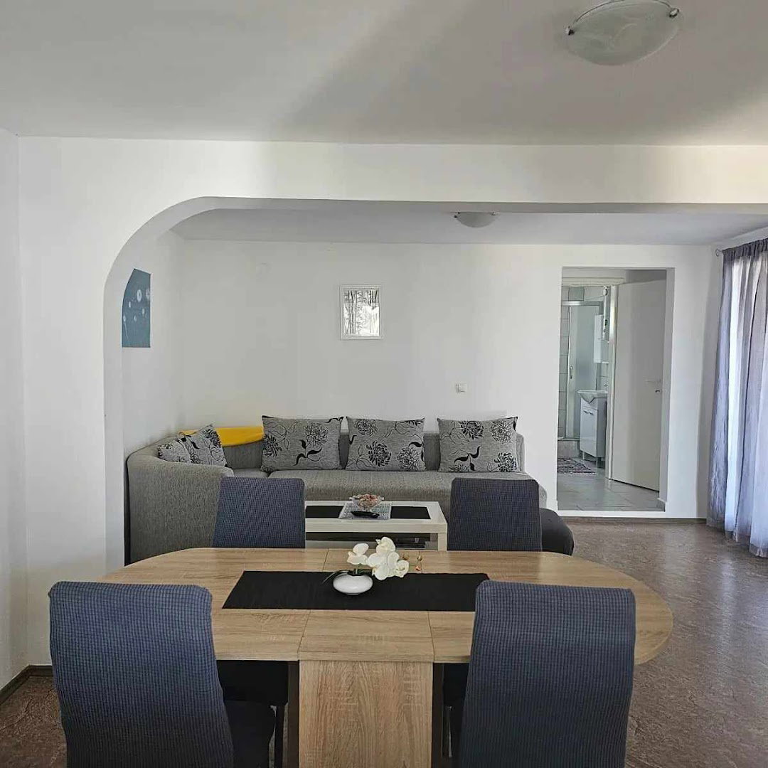 Apartment Marlera with Sea View (Ližnjan - Lisignano)