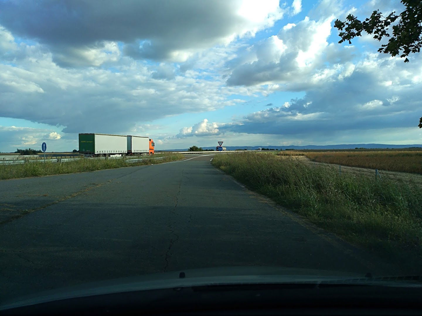 Zmajevo parking - odmorište na putu
