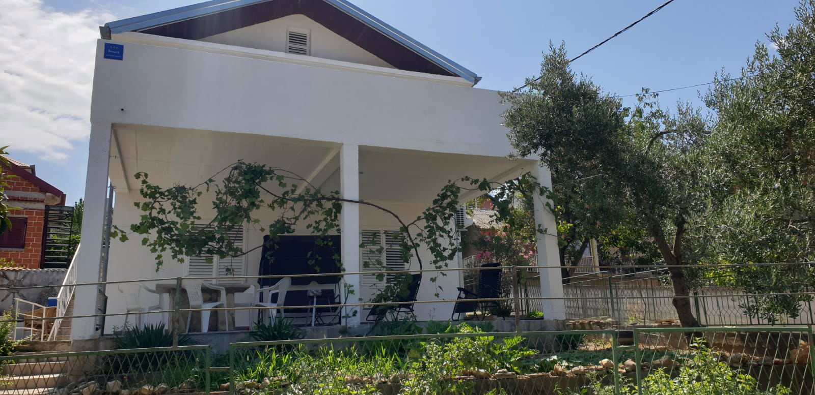 Babaloo Beach Apartments