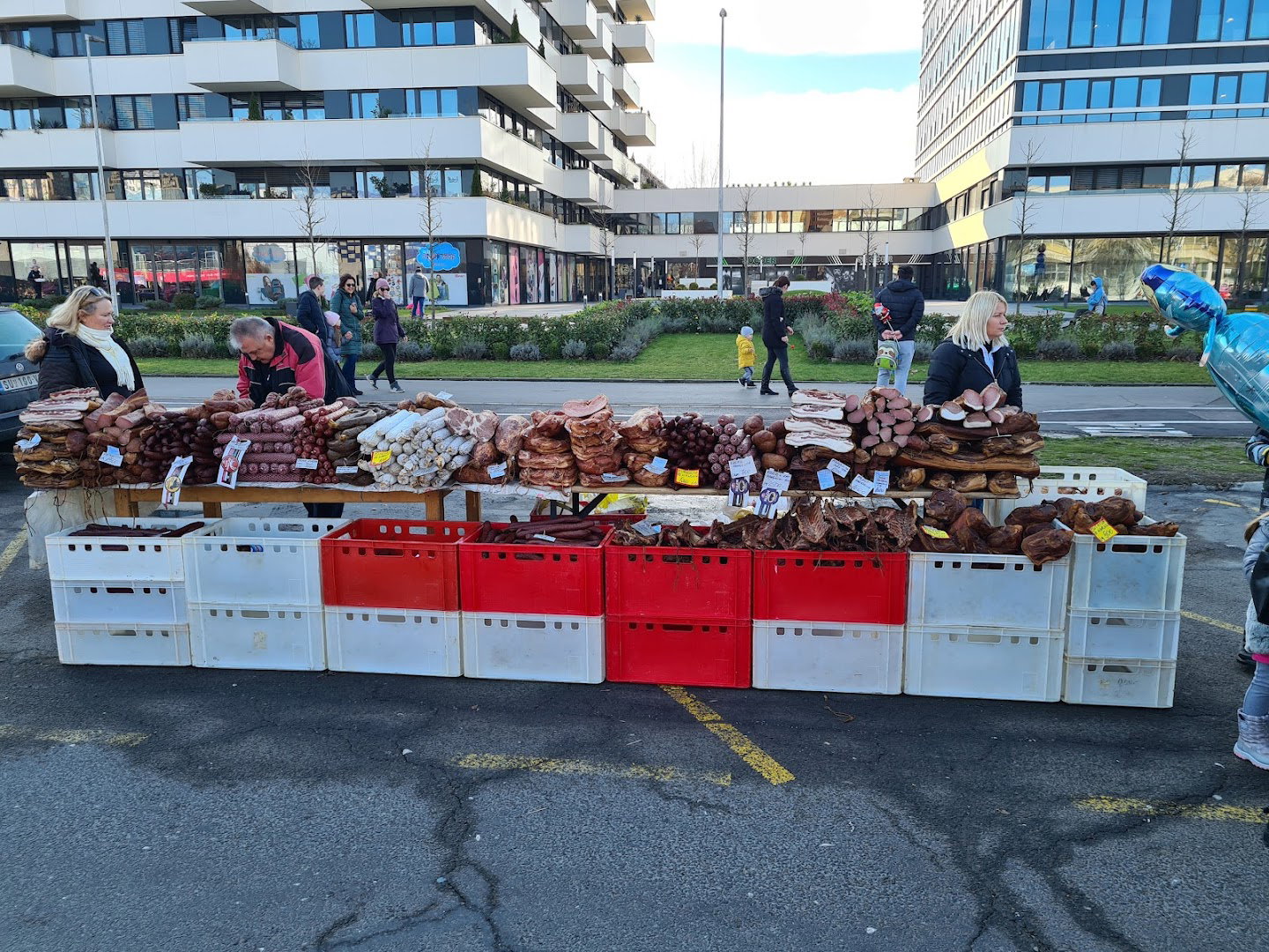 Новобеоградска улица отвореног срца