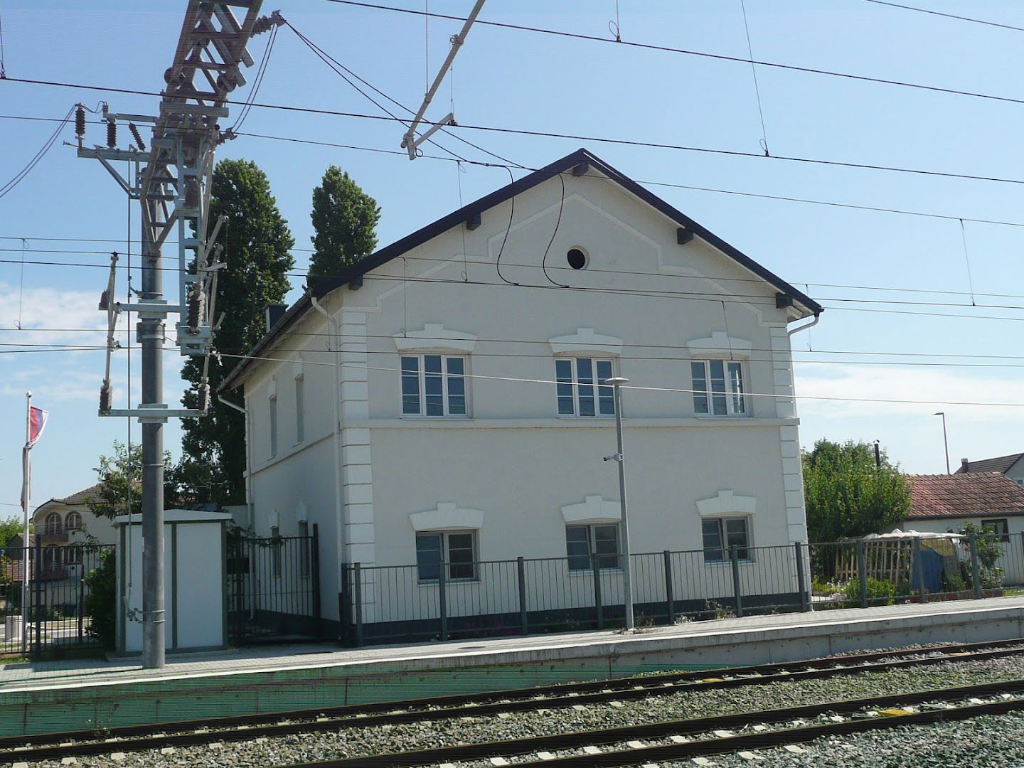 Stara železnička stanica Nova Pazova