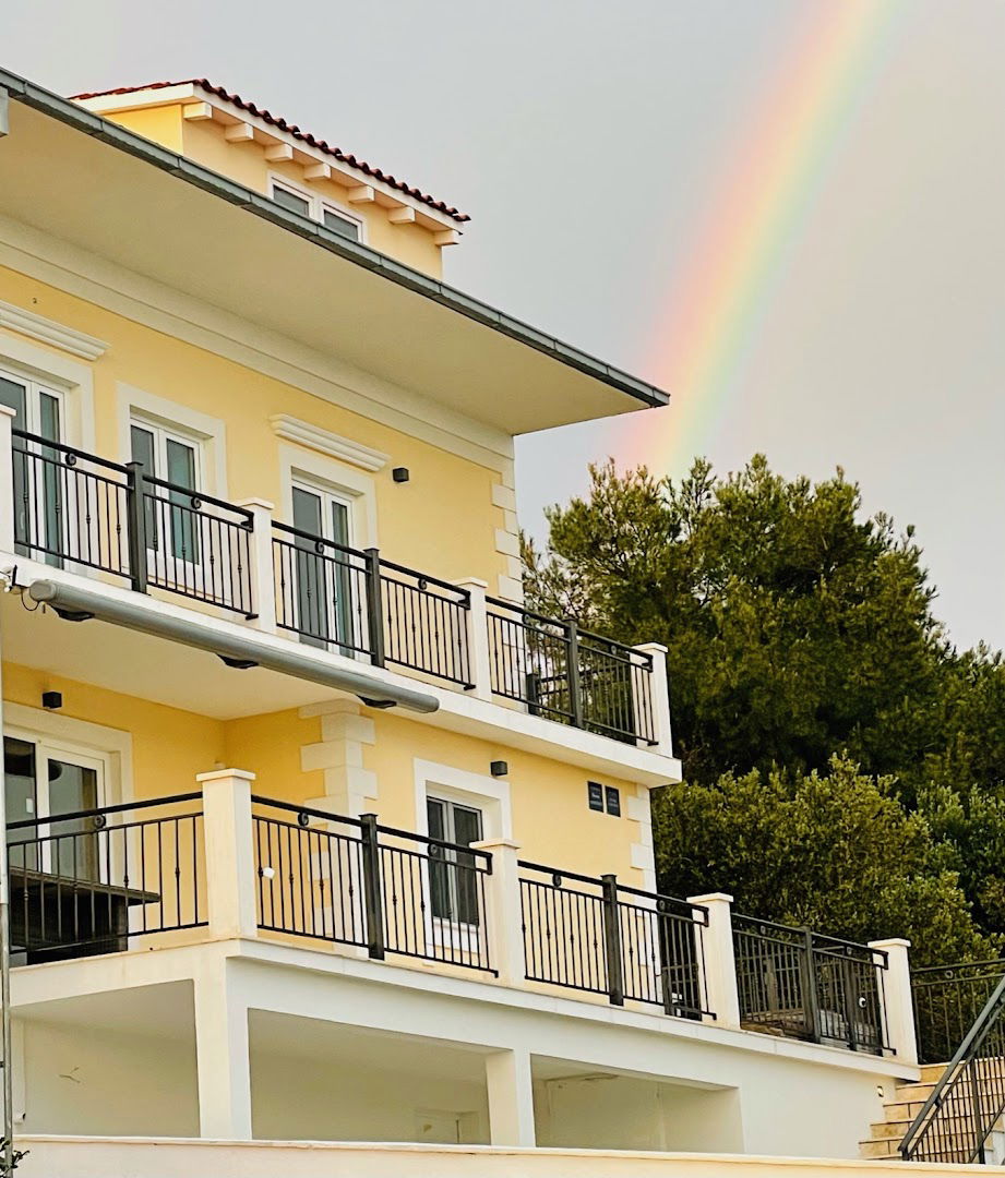 Villa Lemony Apartments