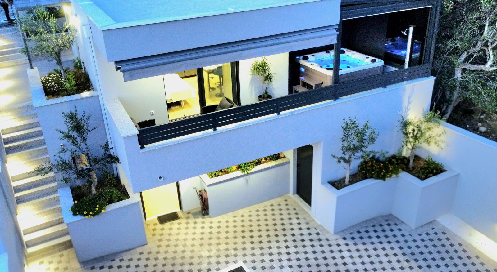 Deluxe apartments Vučko and Holiday home Vučko