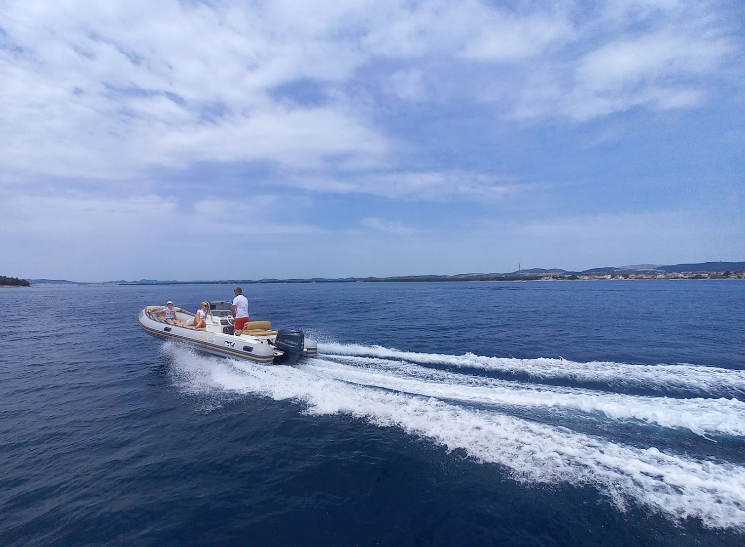 Rent a boat Šibenik Speranco