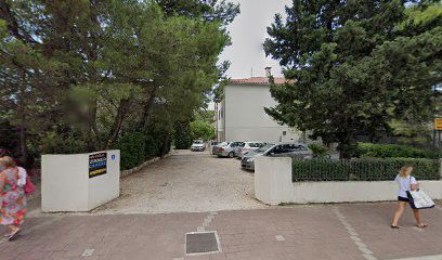 Apartments & Rooms Bešker