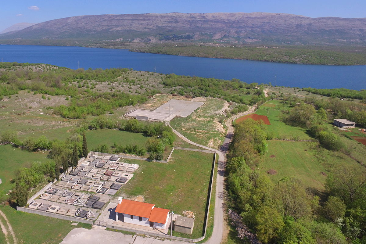 The new cemetery of Potravlje