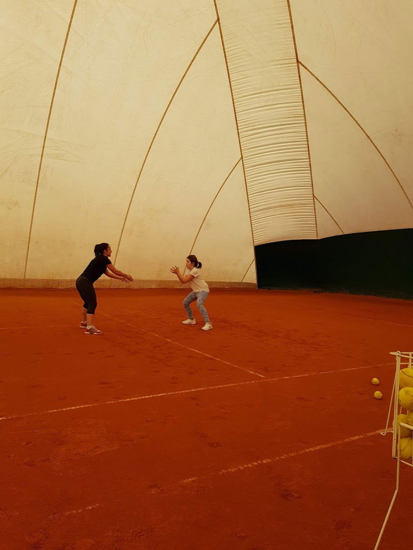 Teniski centar Aradinović