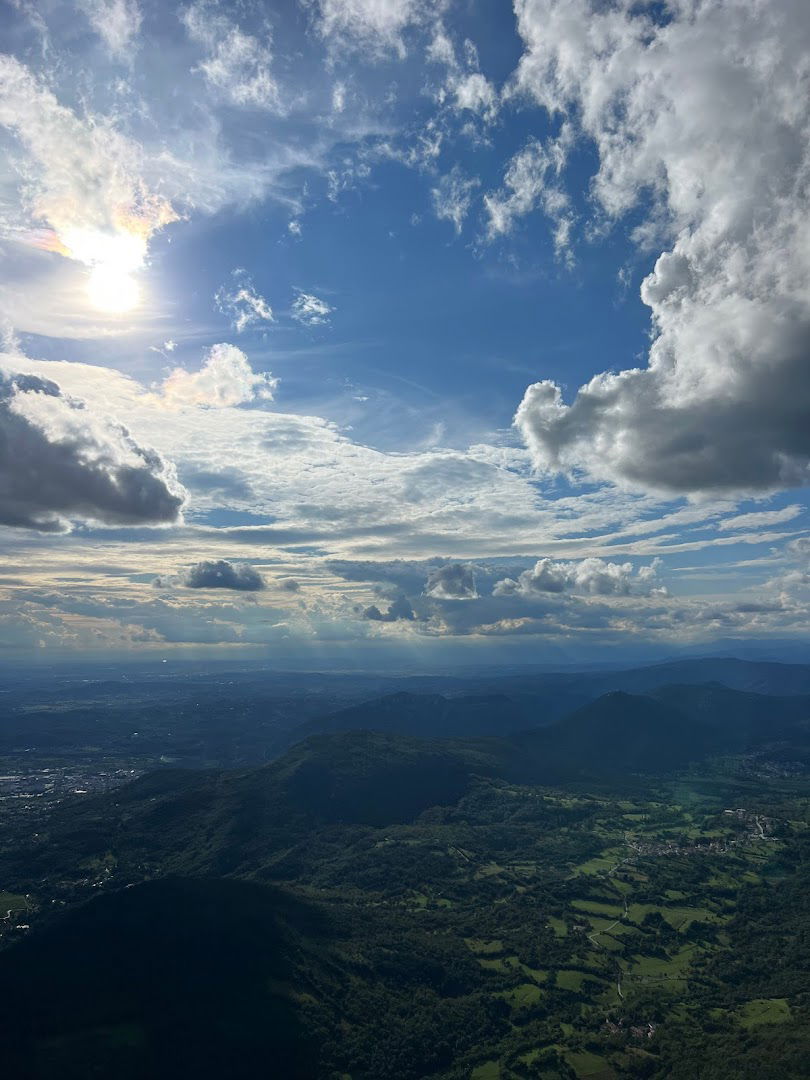 Lijak paragliding takeoff