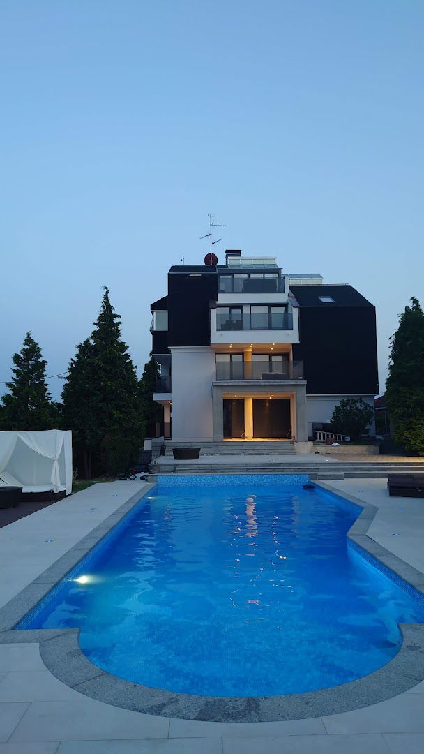 Madison Luxury Apartments / Bukovac