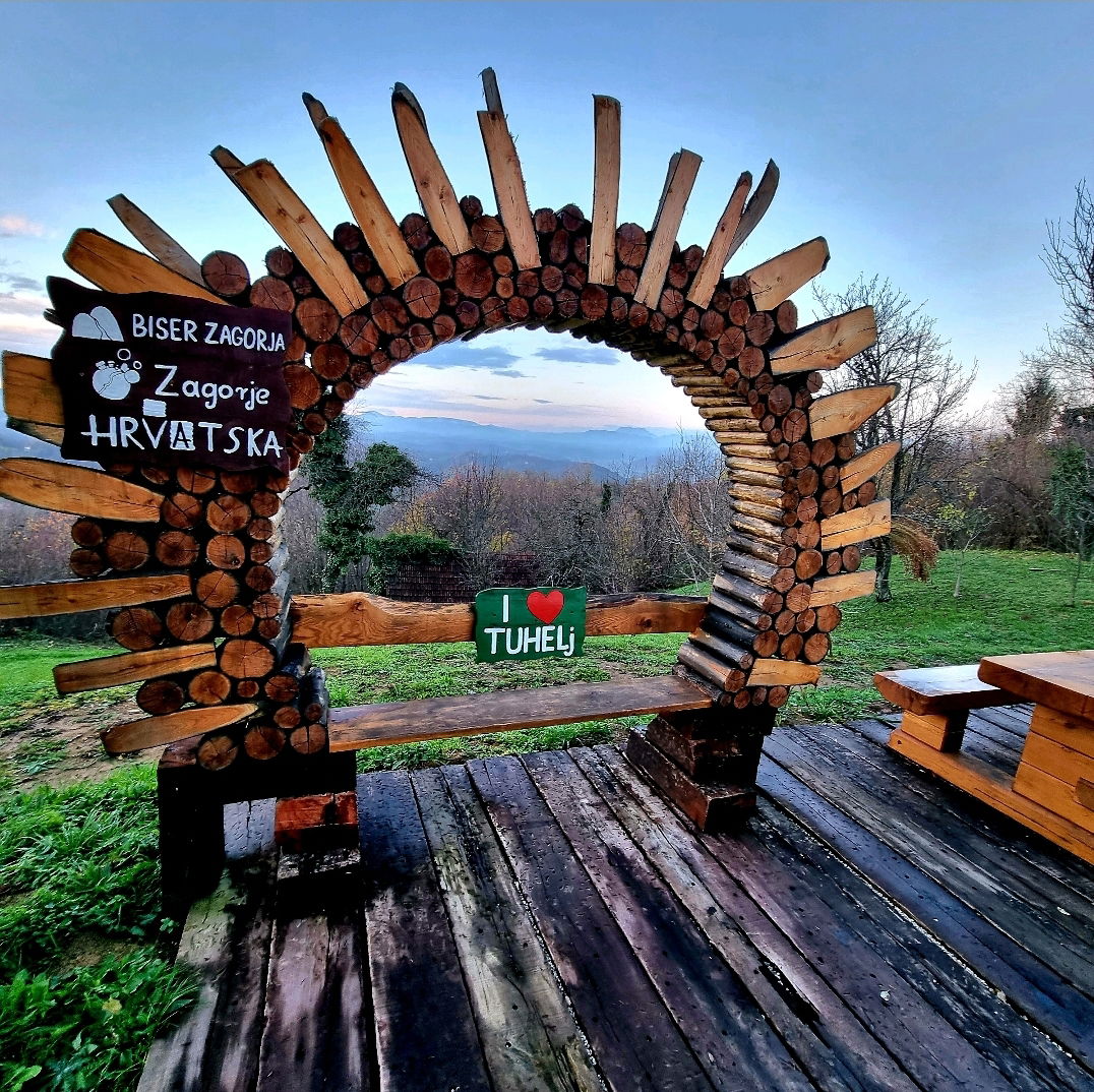 vidikovac Oči Zagorja, Pristava, Tuhelj