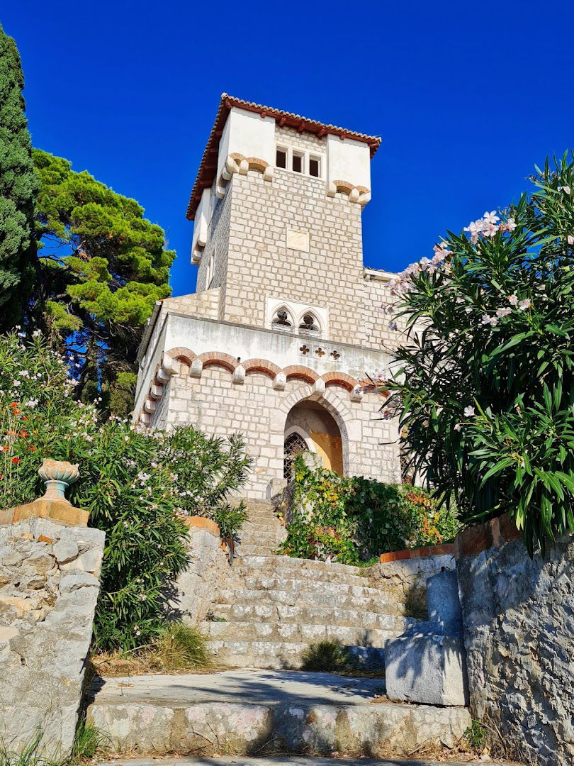 Villa Aurora (Nardelli Mansion)