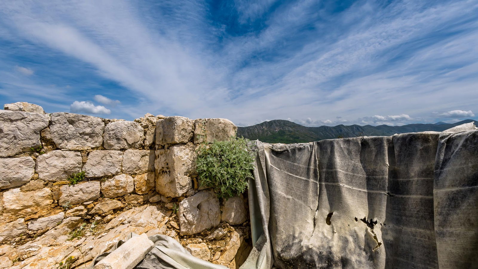 Church of the Holy Cross (remains)