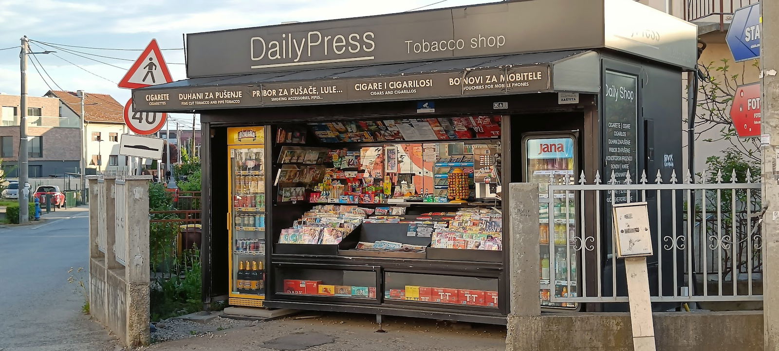 Daily Press Tobacco Shop