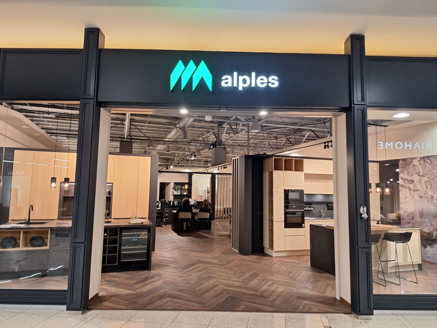 Alples salon namještaja Zagreb
