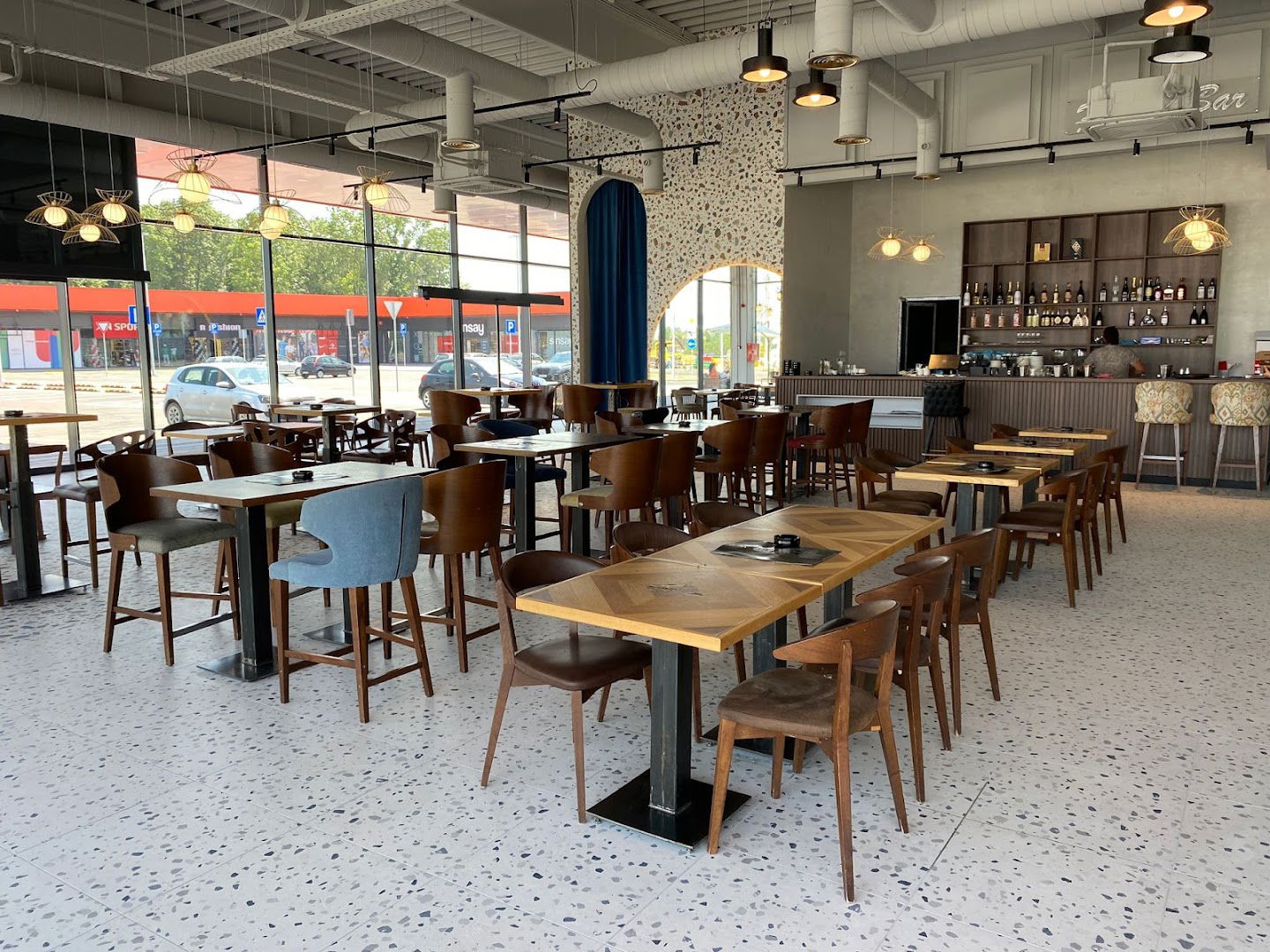 SoHa Bars & Restaurants | Ub