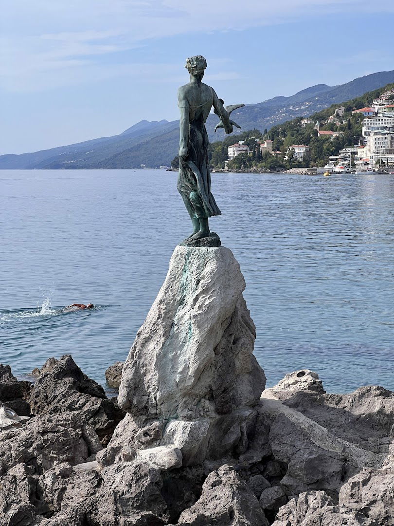 Maiden with the Seagull