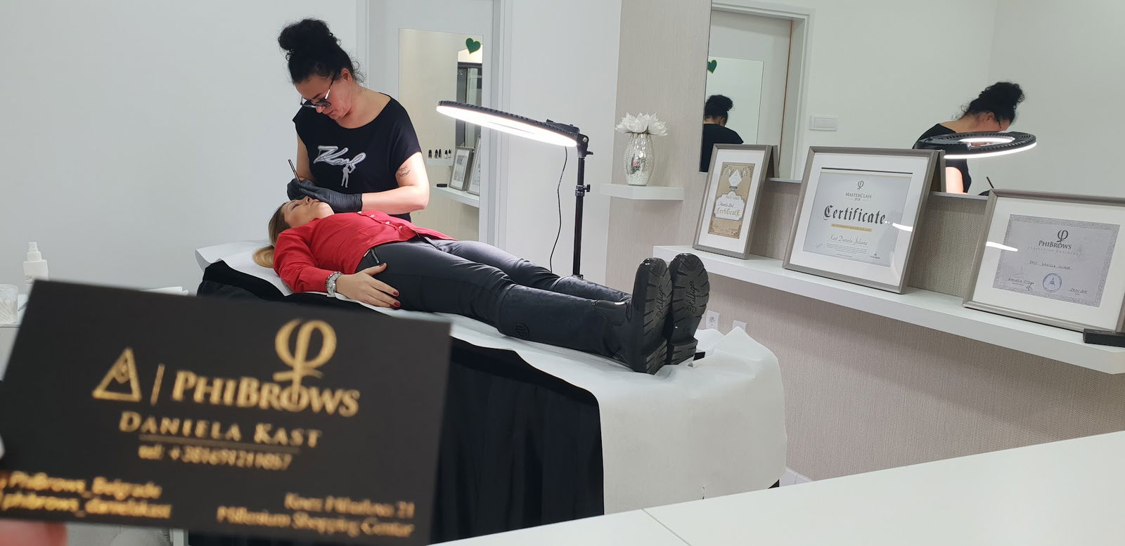 PhiBrows by Daniela Kast