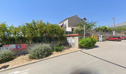 AUTOBUSNA POSTAJA: TOMMY SOLIN