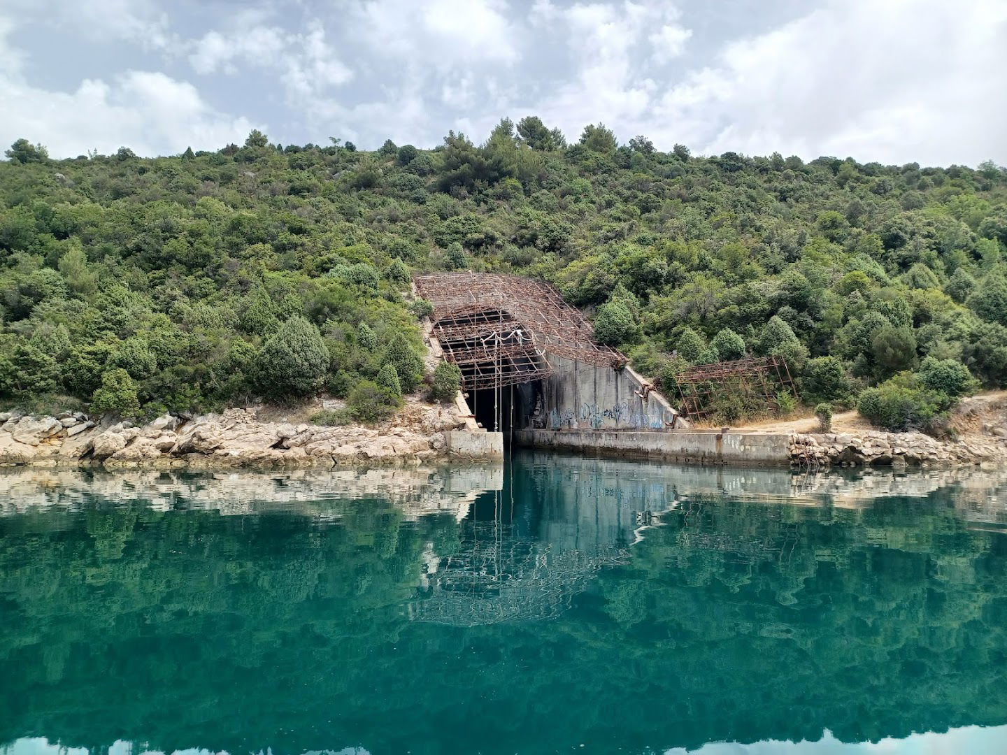 Yugoslav Navy Shelter - Potkop Raba