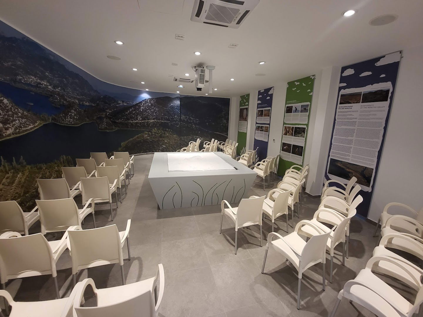 Posjetiteljski centar Vrata Neretve