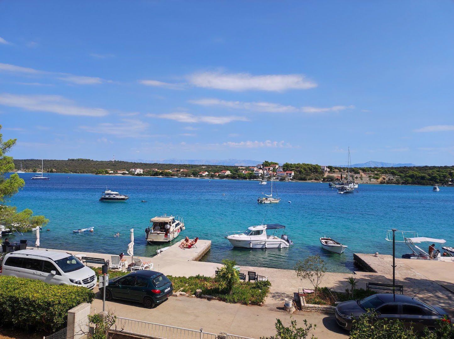 "Ceratonia" Apartments