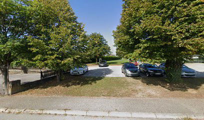 AC ELEVAT CHARGING STATION