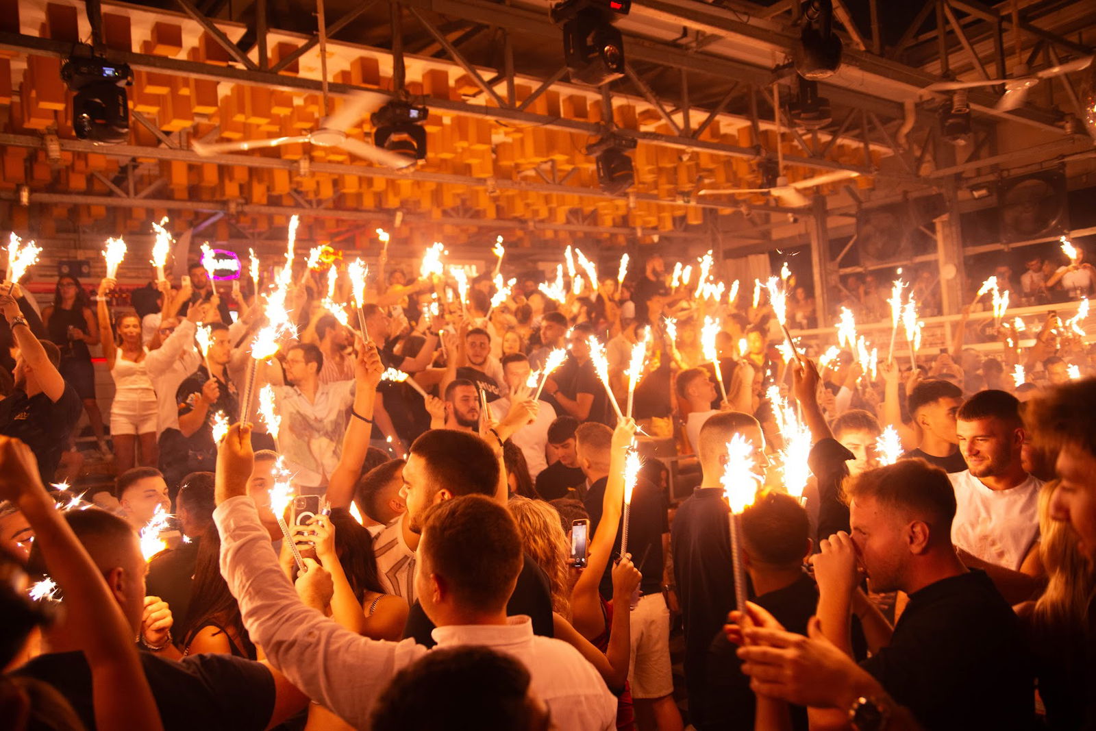 Lasta - Gradski splav