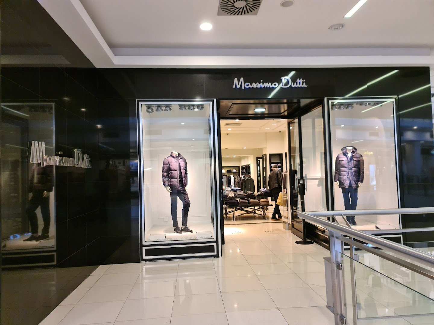 Massimo Dutti