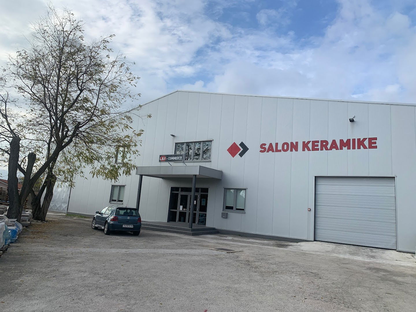 L.B.F. COMMERCE (salon keramike / keramika)