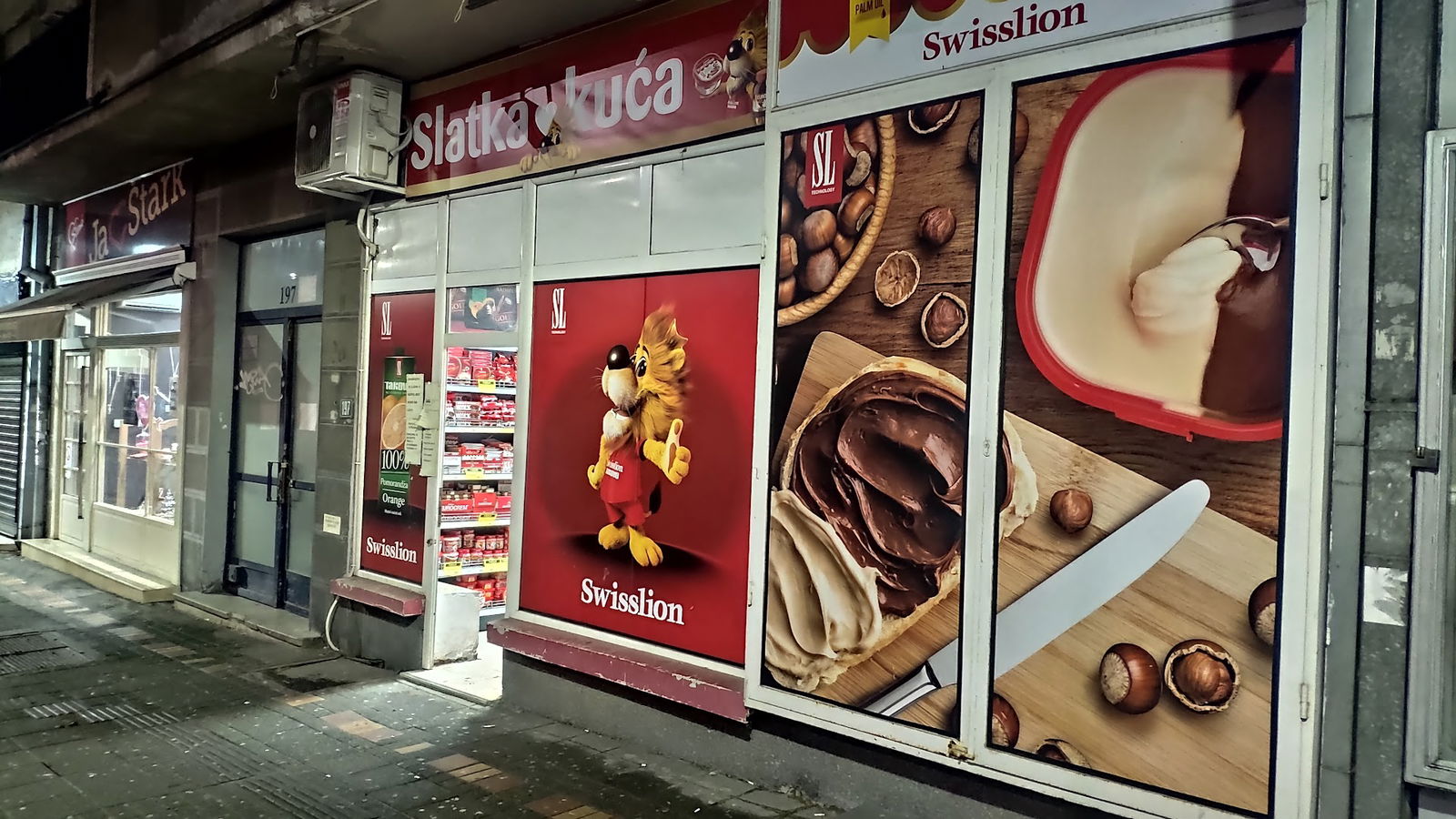 СЛ Slatka Kuća Таково, Београд Булевар краља Александра