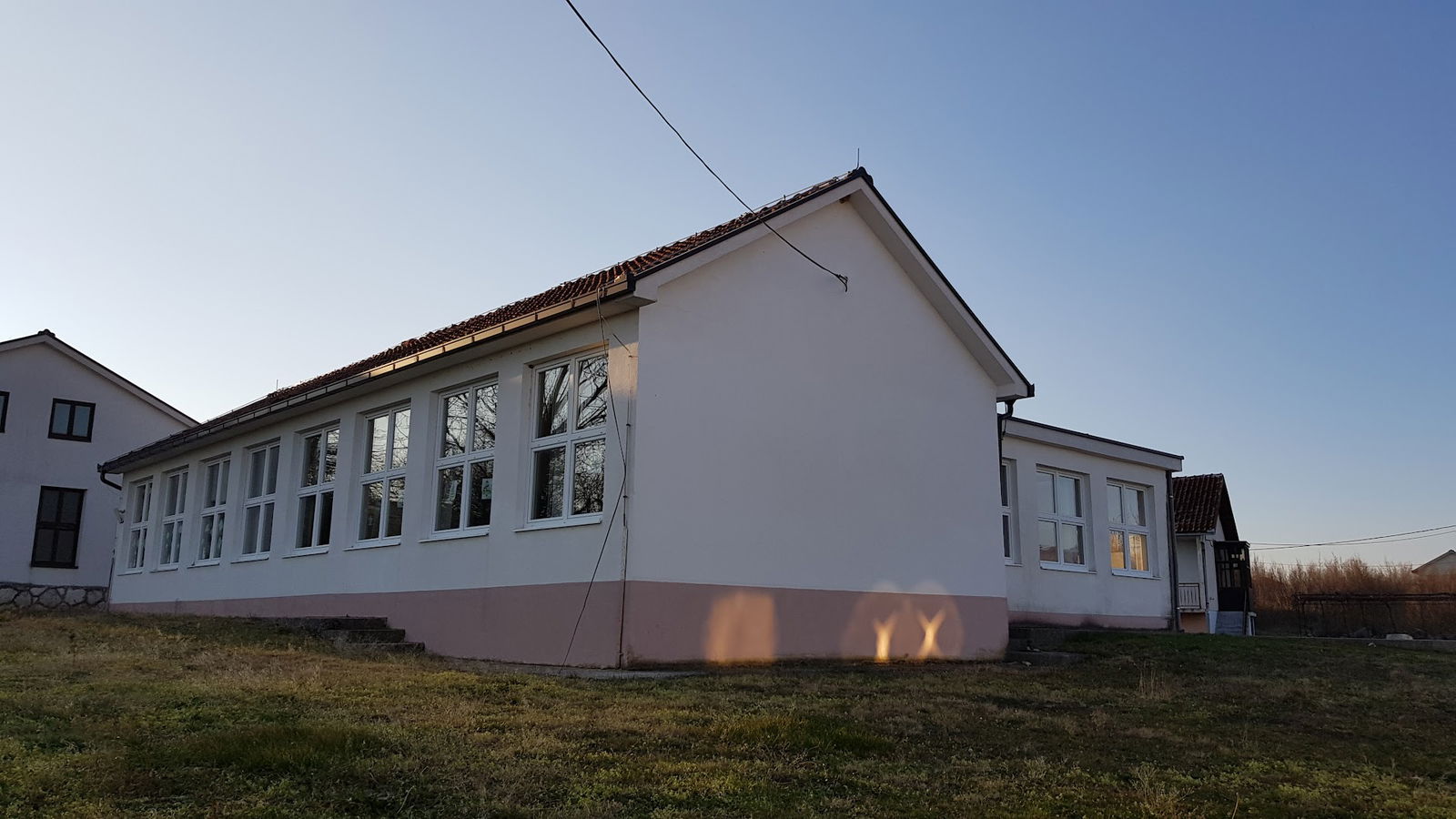 Područna škola Uzarići