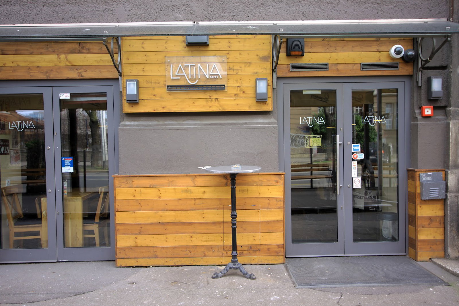 Latina Cafe